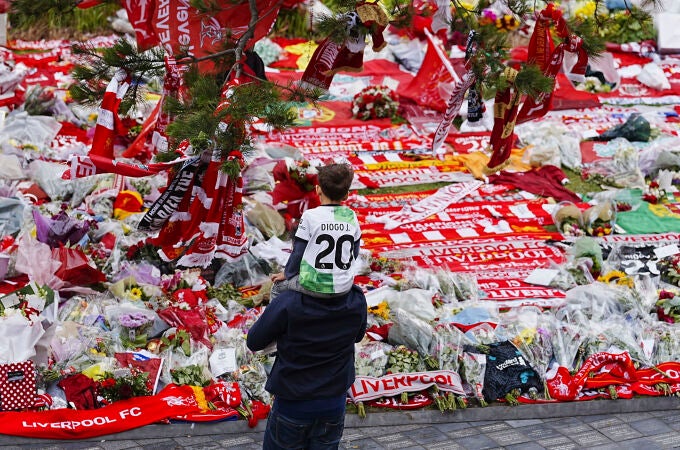 Britain Jota Tributes
