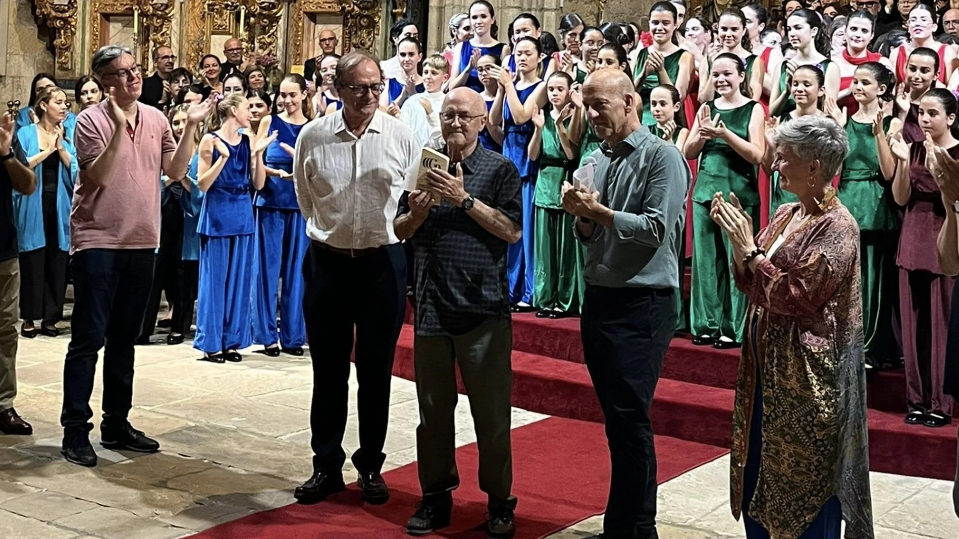 EUSKADI.-El hondarribiarra Javier Busto recibe el I Premio Nacional de Música Coral