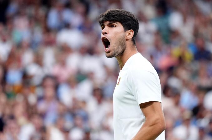 Tenis/Wimbledon.- El tenista español Carlos Alcaraz, a cuartos de Wimbledon tras lucir ante Rublev