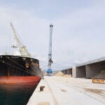 El Puerto de Castellón crece un 25,6% en un año en tráficos vinculados al sector cerámico