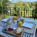 Estos son los cuatro alojamientos brutales para visitar Cantabria con tu personas favorita