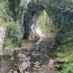 La rutaza con agua, arcos naturales y cuevas excavadas en roca que no te puedes perder en Asturias 