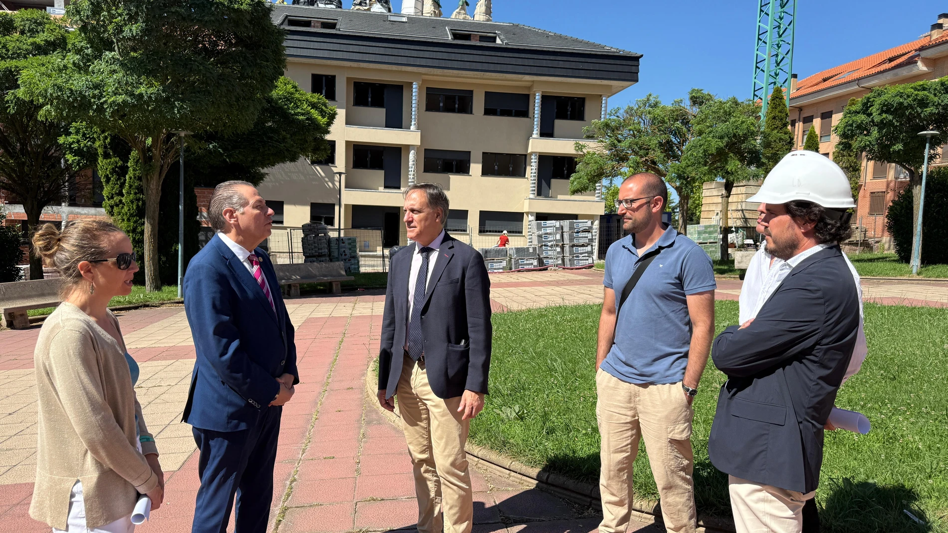El alcalde de Salamanca, Carlos García Carbayo, visita las obras