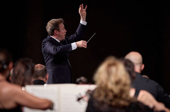 Daniel Harding en Granada, con la Orquesta y Coro de la Academia Nacional de Santa Cecilia