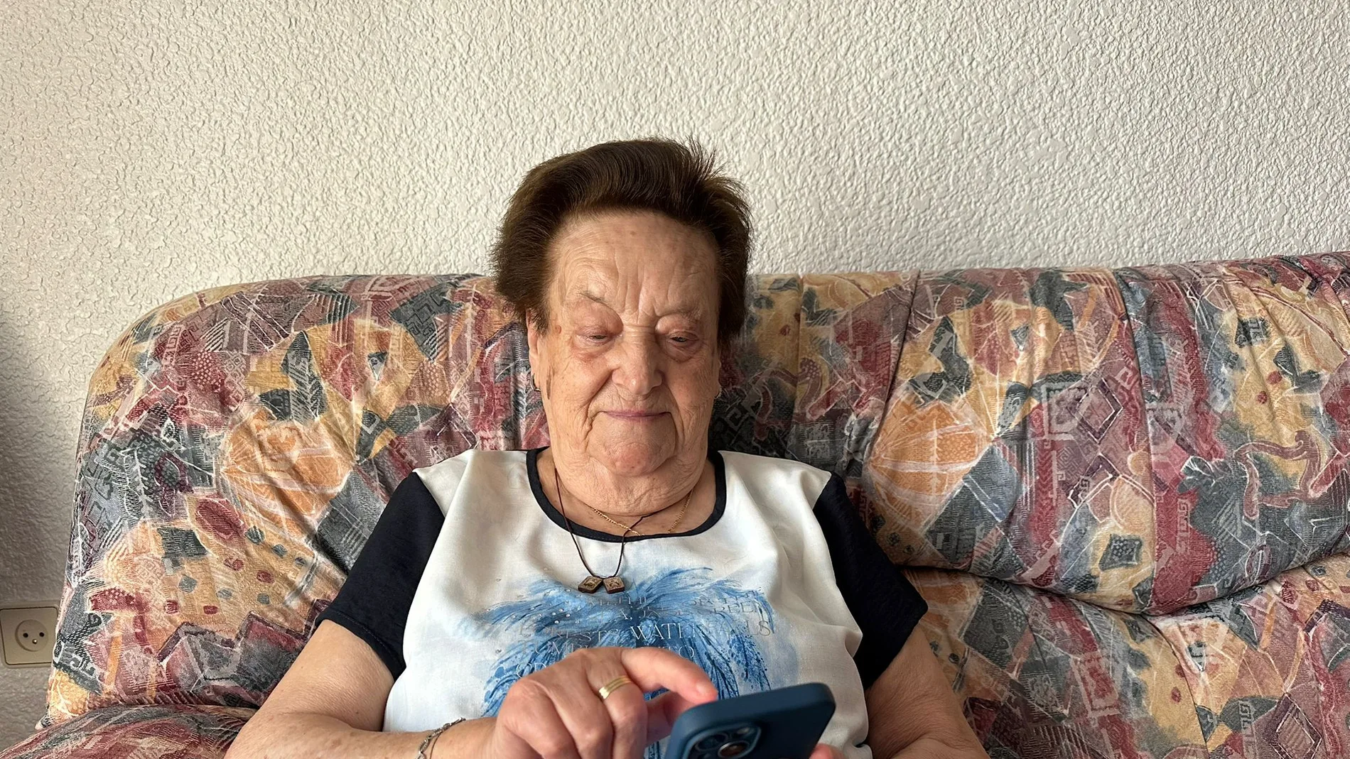 Juana Bustamante, ceheginera, 94 años: “Quiero aprender a usar el Facebook”