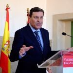 El consejero de Economía y Hacienda, Carlos Fernández Carriedo, en una visita a Salamanca
