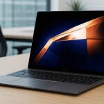 Ligero, elegante y con batería para todo el día: el Samsung Galaxy Book4 que te hará olvidar el cargador