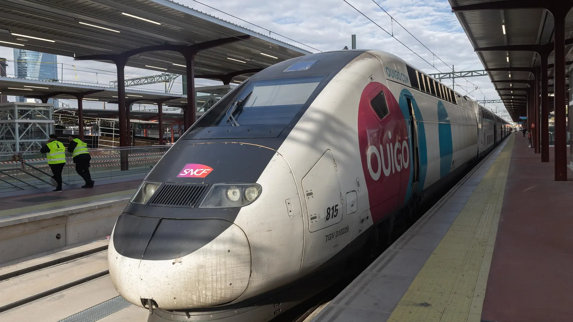 MADRID.-Adif identifica tres trenes de Ouigo averiados este lunes con retrasos de más de 1 hora y media