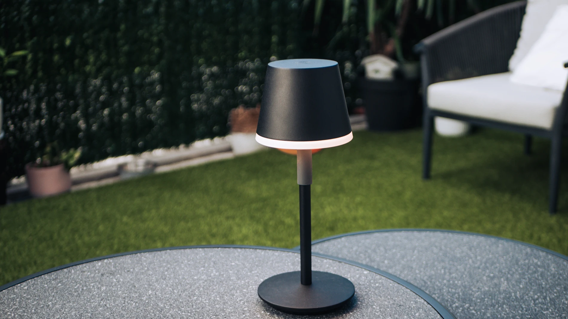 Philips Hue Go de color negro