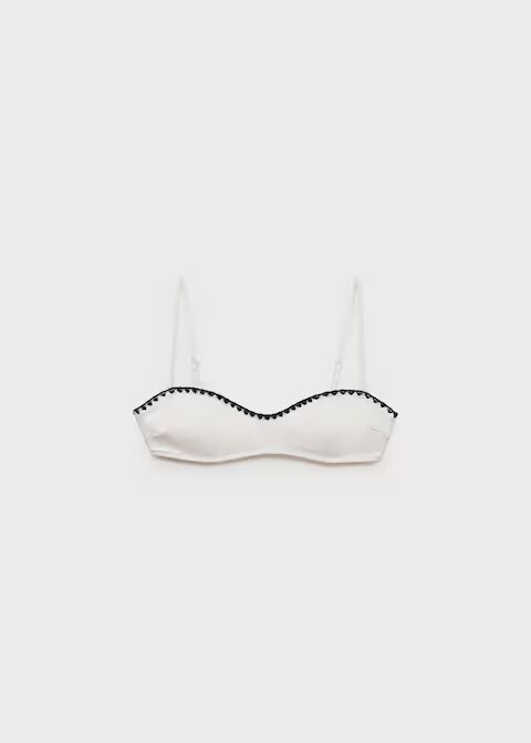 Top bikini bandeau ribetes contraste.