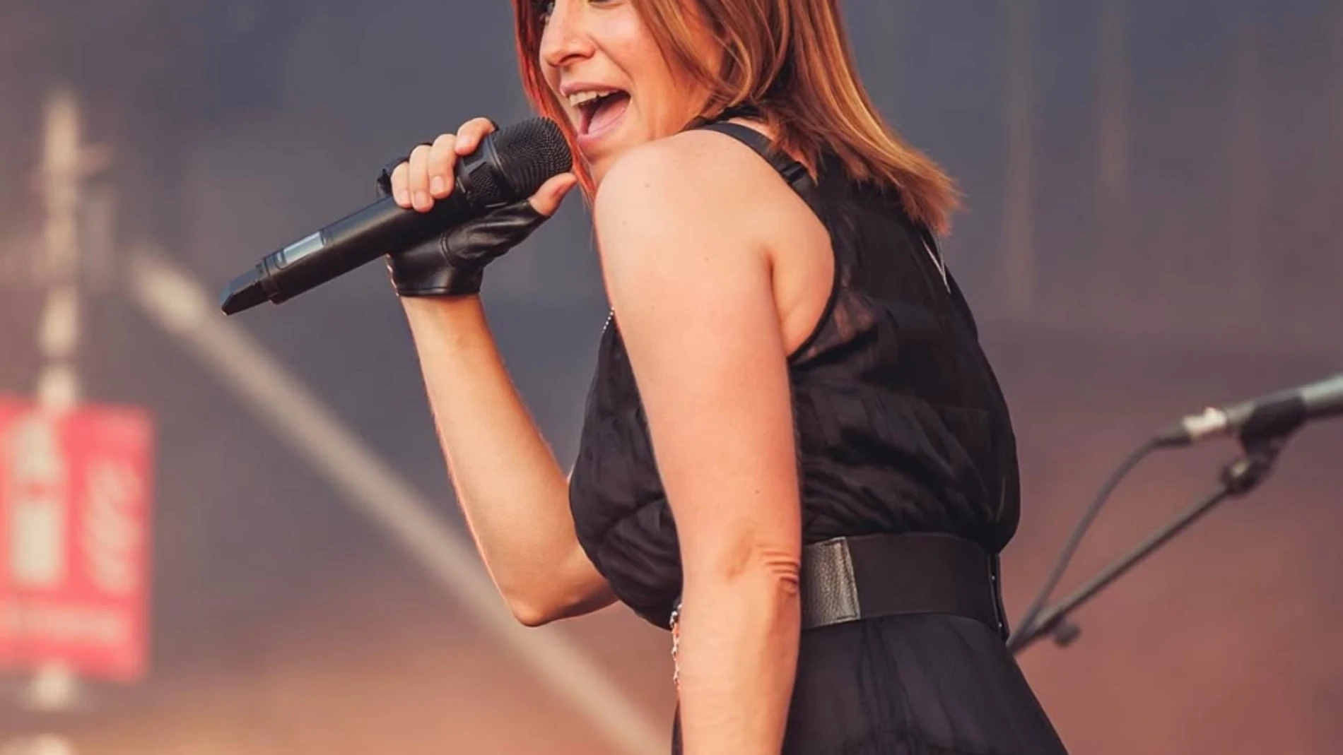 Leire Martinez en escenario
