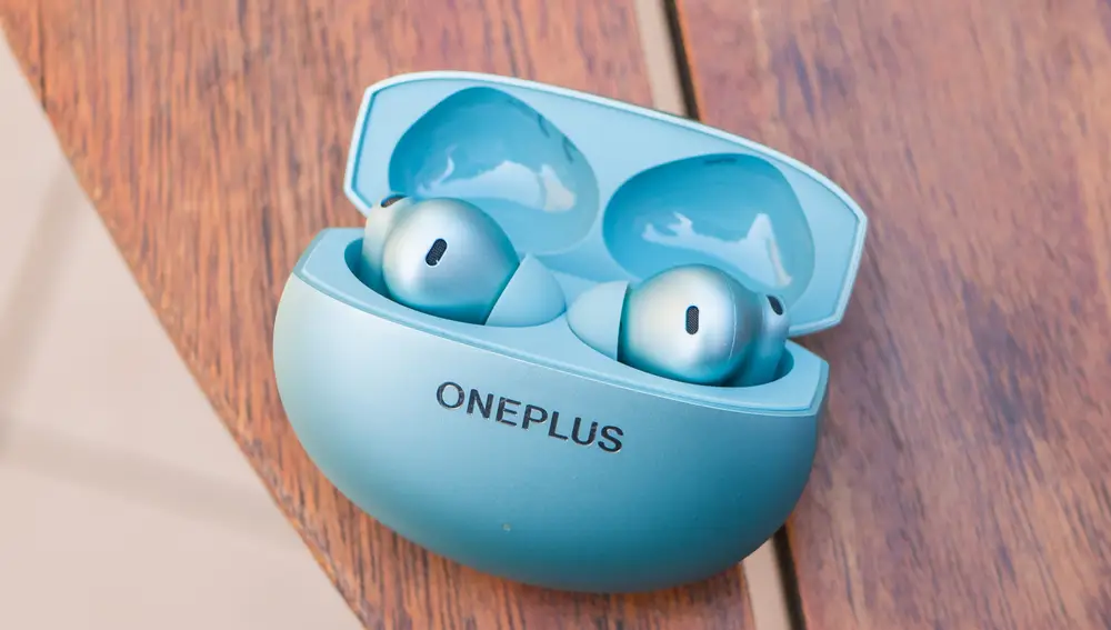 Los nuevos OnePlus Buds 4 en su tonalidad 'Zen Green'