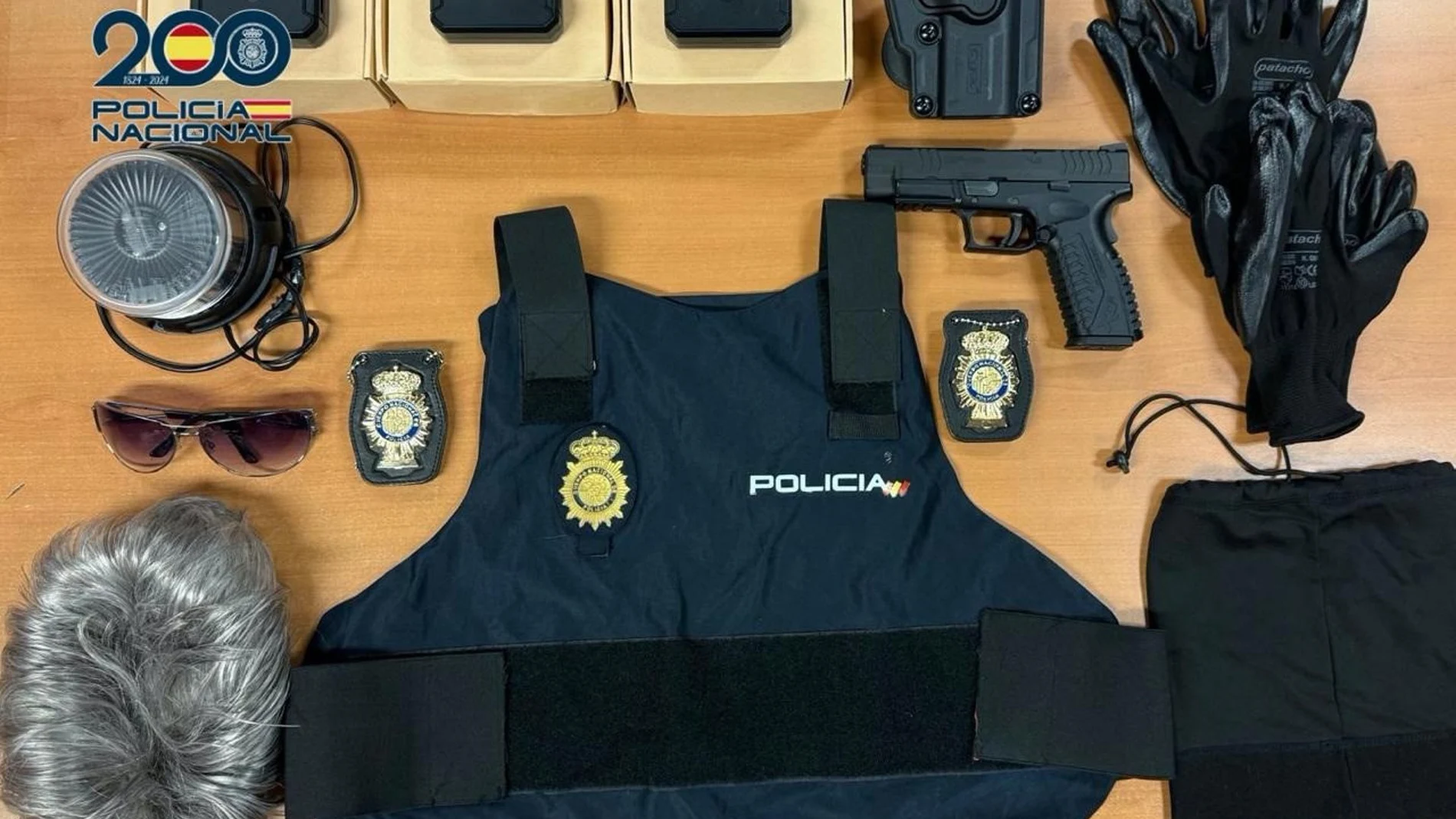 Detenido por hacerse pasar por policía para robar vehículos en una urbanización de Madrid
