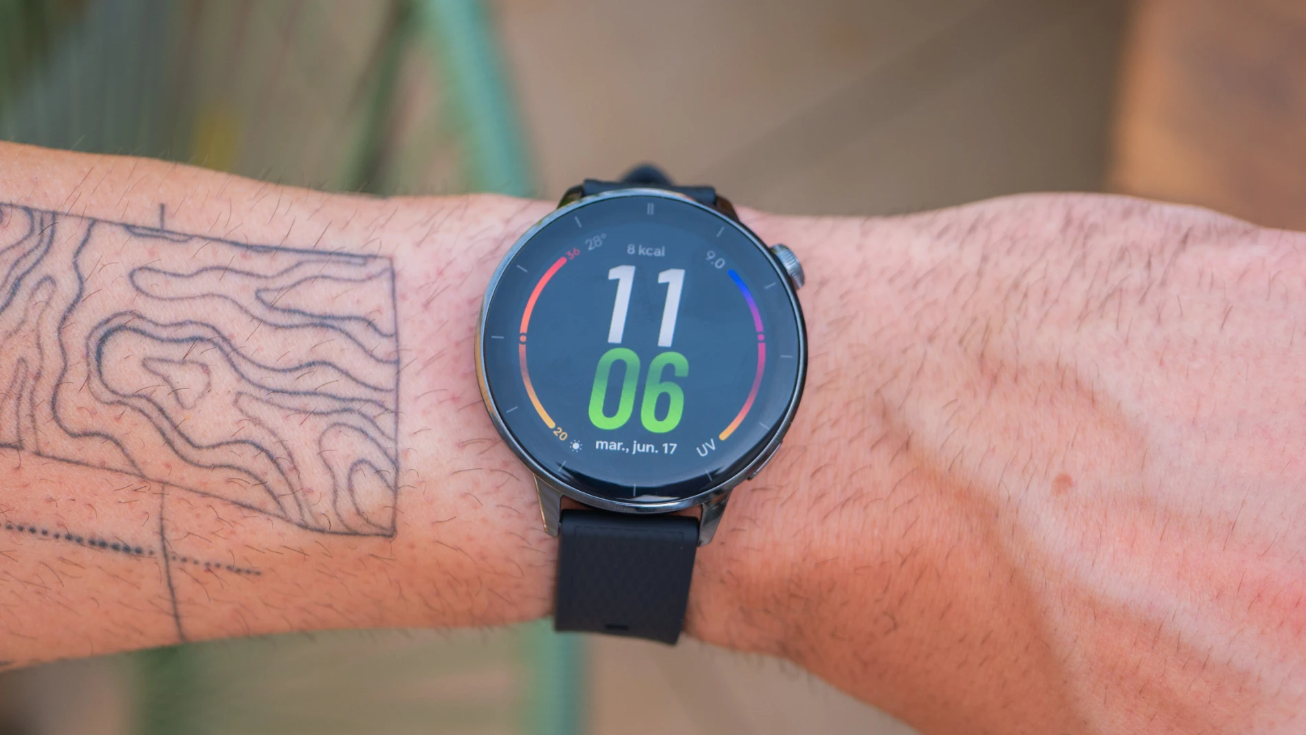 El nuevo OnePlus Watch 3 de 43 mm en su acabado 'Black Steel'