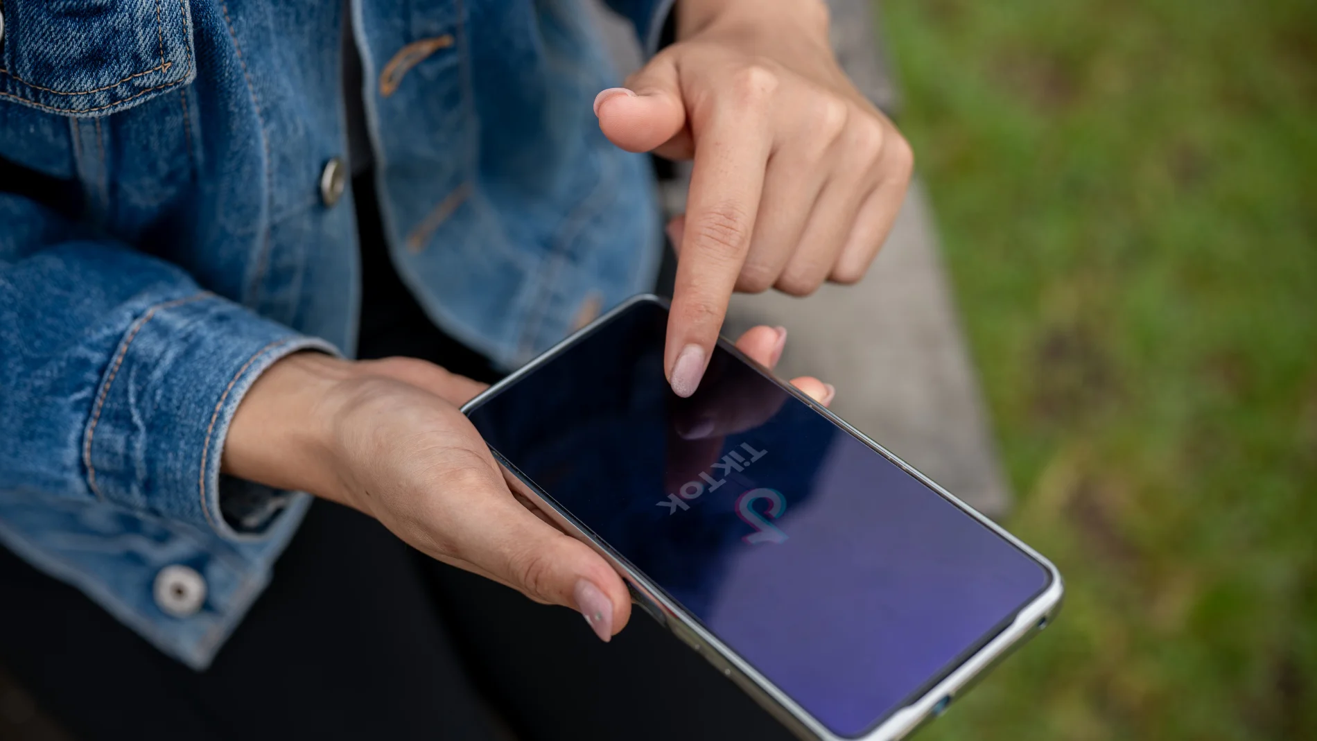 No es ansiedad ni estrés: esto es lo que sienten muchos jóvenes al cerrar Tiktok