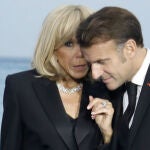 Emmanuel Macron junto a su mujer, Brigitte Macron