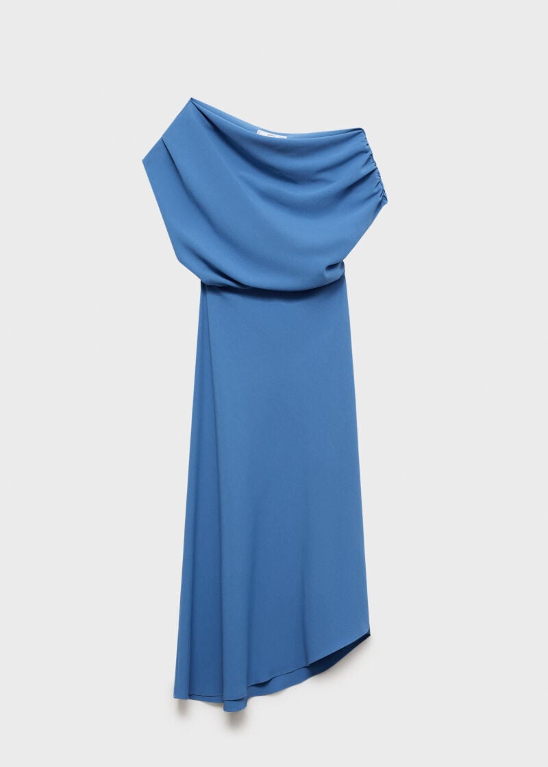 Vestido asimétrico.