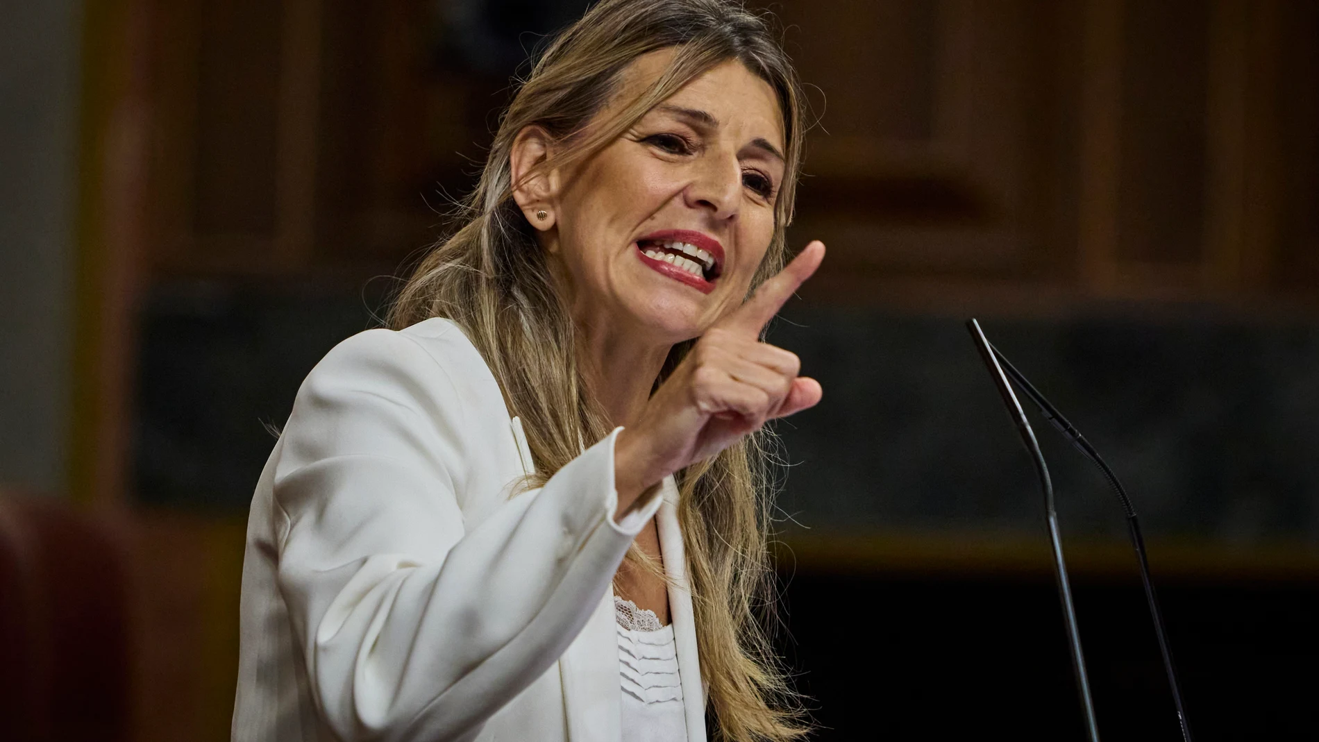 Yolanda Diaz (Sumar). Comparecencia, a petición propia, del Presidente del Gobierno Pedro Sánchez ante el Pleno del Congreso de los Diputados al objeto de informar sobre los presuntos casos de corrupción que afectan a su partido. Comparece además, Yolanda Díaz, María Jesús Montero Cuadrado, Felix Bolaños, por el PP, Alberto Nuñez Feijoo, Miguel Tellado, Ester Muñoz. © Alberto R. Roldán / Diario La Razón. 09 07 2025
