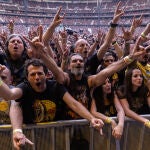 Público asiste al concierto de Iron Maiden el pñasado sábado en el Estadio Metropolitano