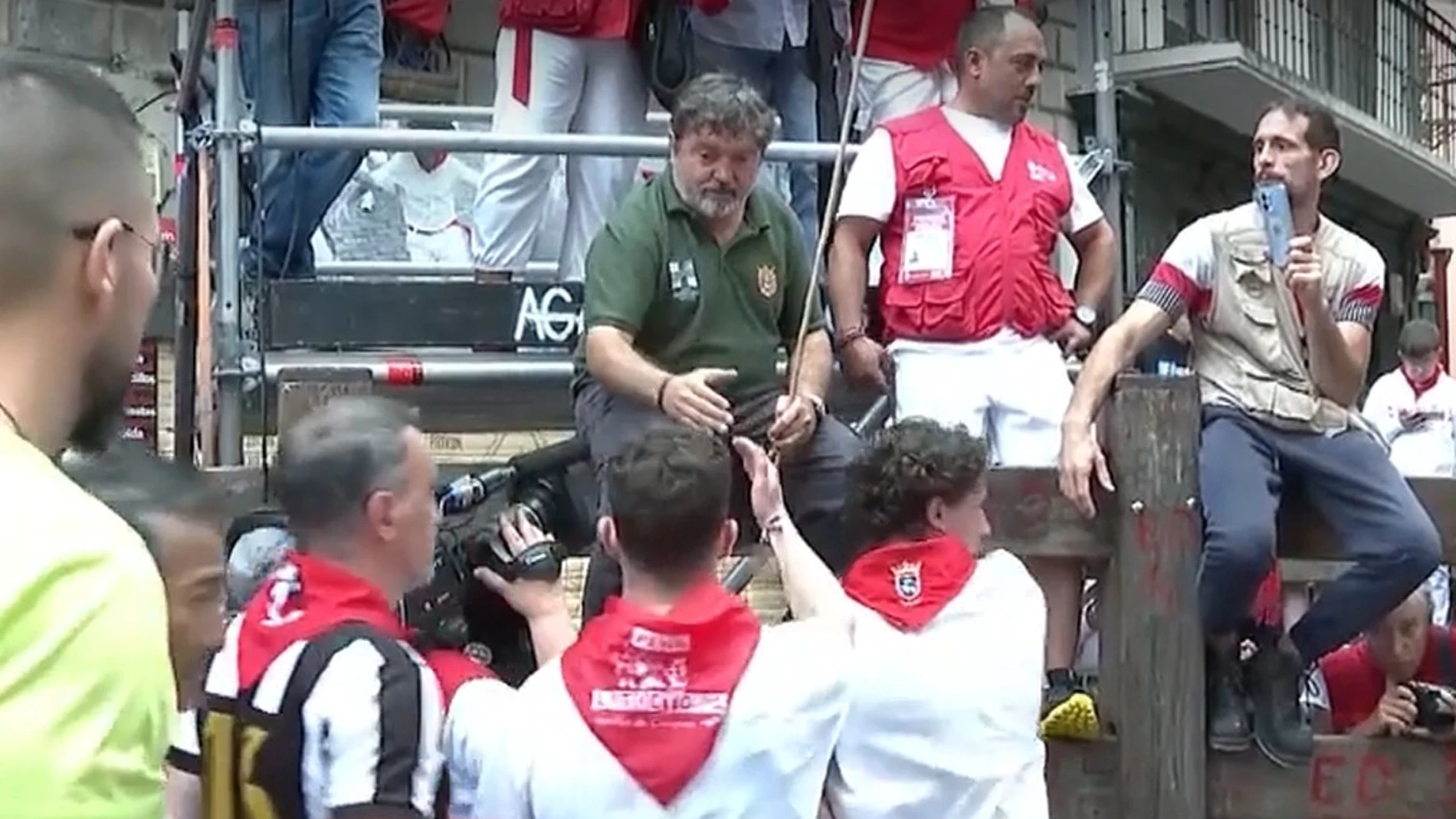 ¿Por qué, antes del enceirro, todos quieren tocar la mano de Miguel Reta en Mercaderes?