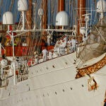 La princesa Leonor, abordo del Juan Sebastián de Elcano, llegan al puerto de Ferrol