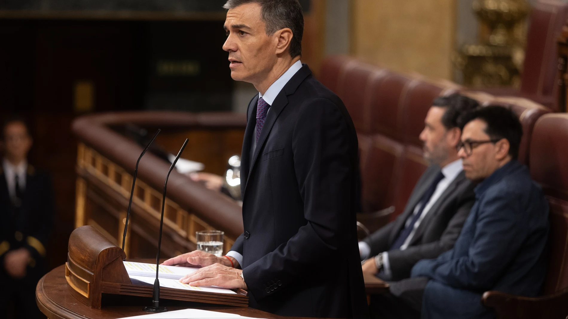 El presidente del Gobierno, Pedro Sánchez, interviene durante un pleno extraordinario, en el Congreso de los Diputados, a 9 de julio de 2025, en Madrid (España). Sánchez comparece en un pleno extraordinario para tratar asuntos pendientes como la implicación de Santos Cerdán en la trama de comisiones de Koldo García y José Luis Ábalos, las actividades de la exconcejal socialista Leire Díez buscando pruebas contra la UCO, y asuntos internacionales como el próximo Consejo de la Unión Europea y l...