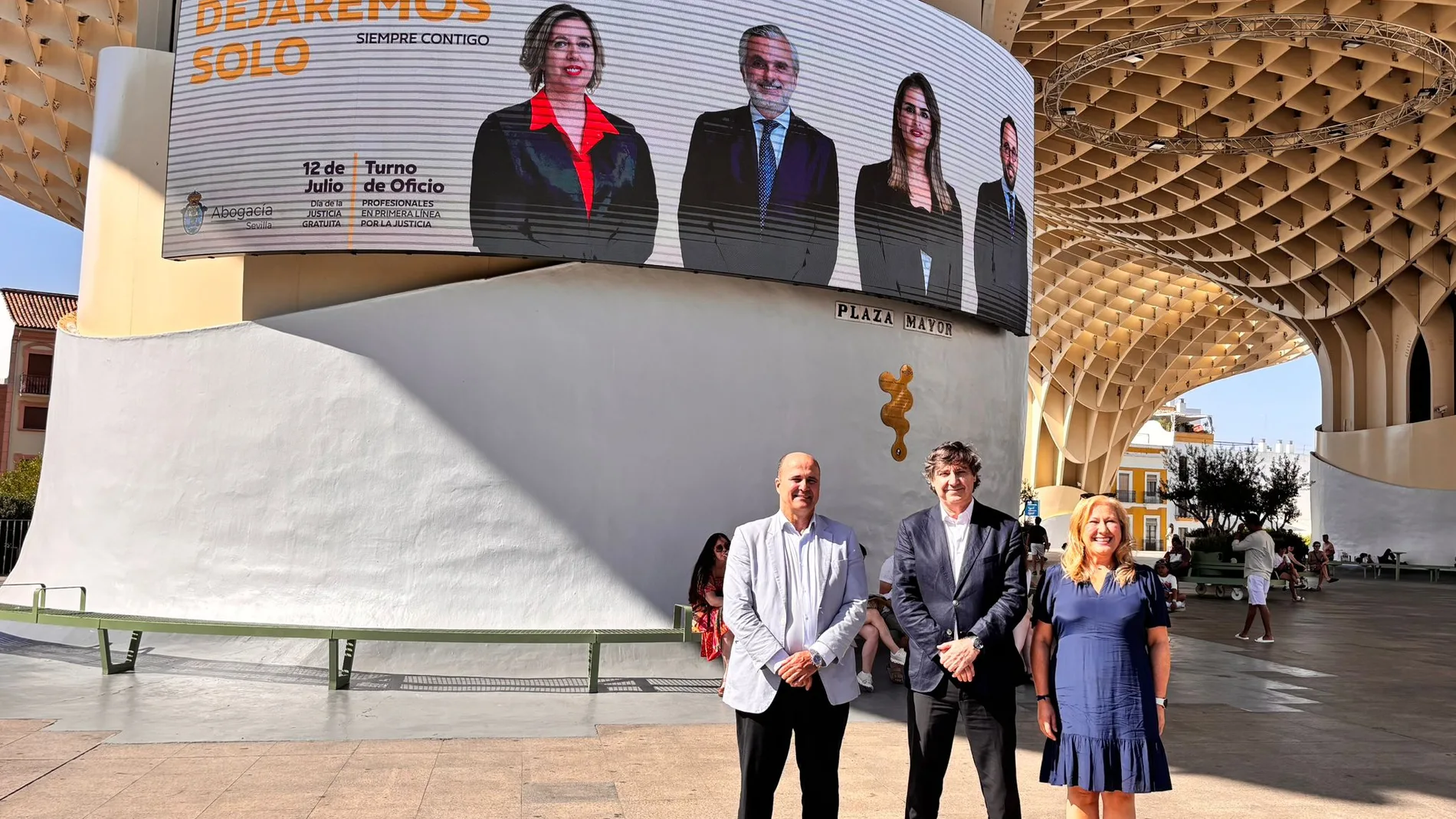 Reconocimiento a los más de 2.000 abogados de Sevilla en primera línea por la Justicia Gratuita