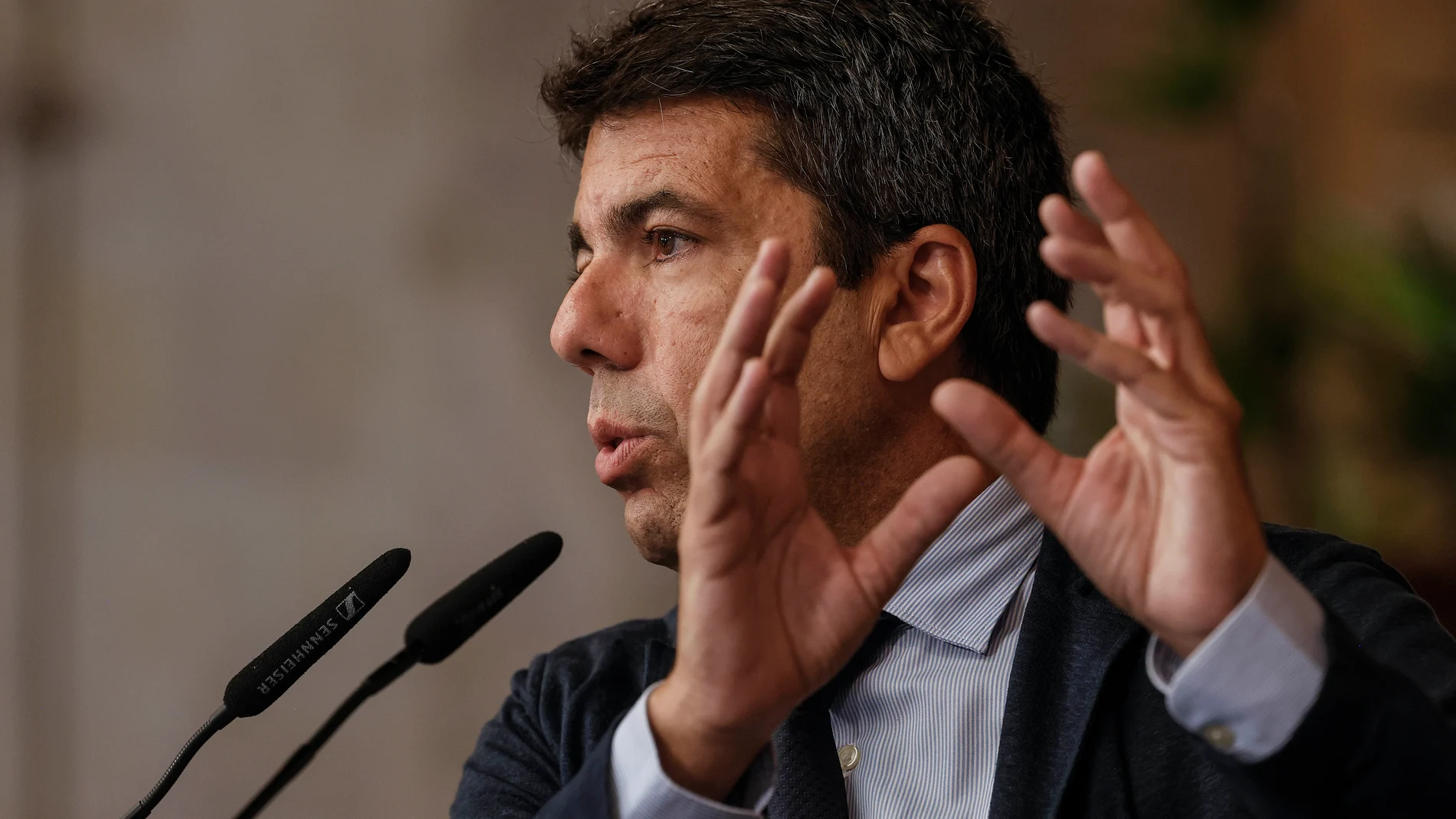 El president de la Generalitat, Carlos Mazón, interviene durante la presentación de la nueva carpeta ciudadana del Plan Simplifica de la Generalitat, en el Palau de la Generalitat, a 9 de julio de 2025, en Valencia, Comunidad Valenciana (España). La nueva Carpeta Ciudadana es una herramienta digital renovada por la Generalitat Valenciana dentro del Plan Simplifica 2024-2026, cuyo objetivo es facilitar la relación entre la administración y la ciudadanía, reducir la burocracia y mejorar la tran...