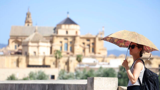 El valle del Guadalquivir, entre Córdoba y Jaén, un mes seguido con ola de calor