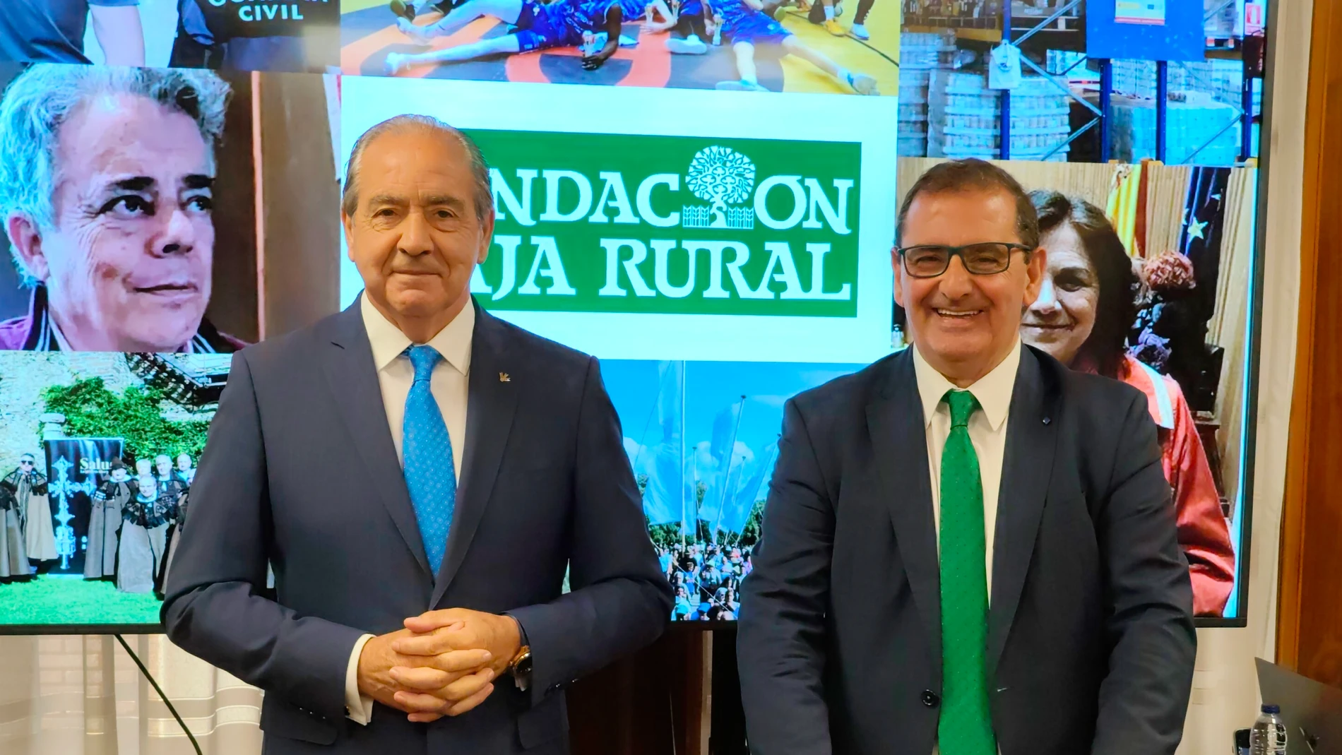Presentación de los XXVIII Premios Fundación Caja Rural de Zamora. Asisten el director general de la entidad, Cipriano García, y el director ejecutivo de la Fundación Caja Rural de Zamora, Narciso Prieto