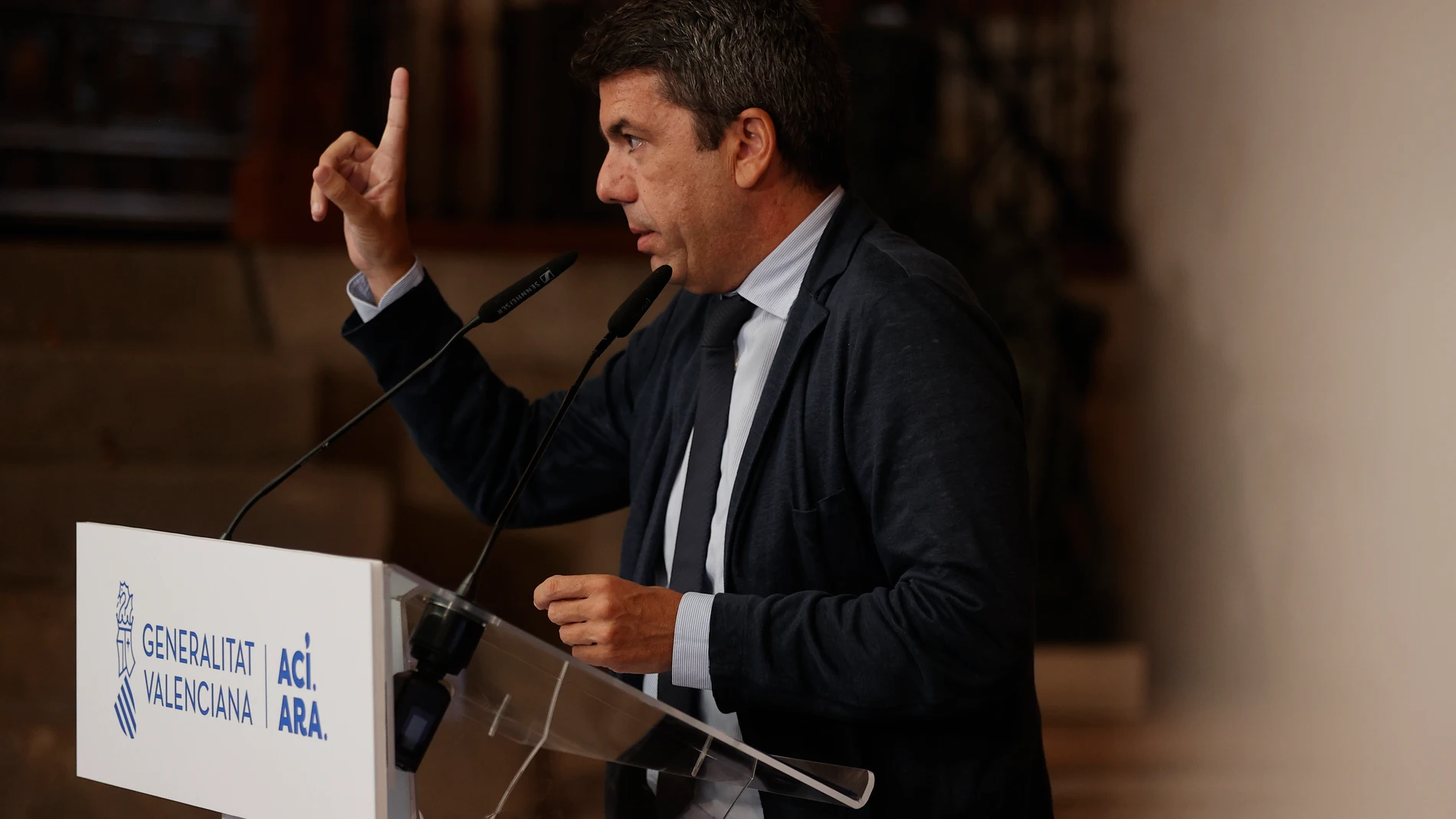 GRAFCVA8554. VALÈNCIA, 09/07/2025.- El president de la Generalitat, Carlos Mazón, asiste a la presentación de la nueva carpeta ciudadana del Plan Simplifica de la Generalitat. EFE/Manuel Bruque