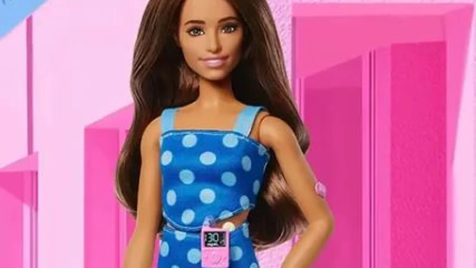 Lanzan la primera muñeca Barbie con diabetes tipo 1 para dar visibilidad a la enfermedad