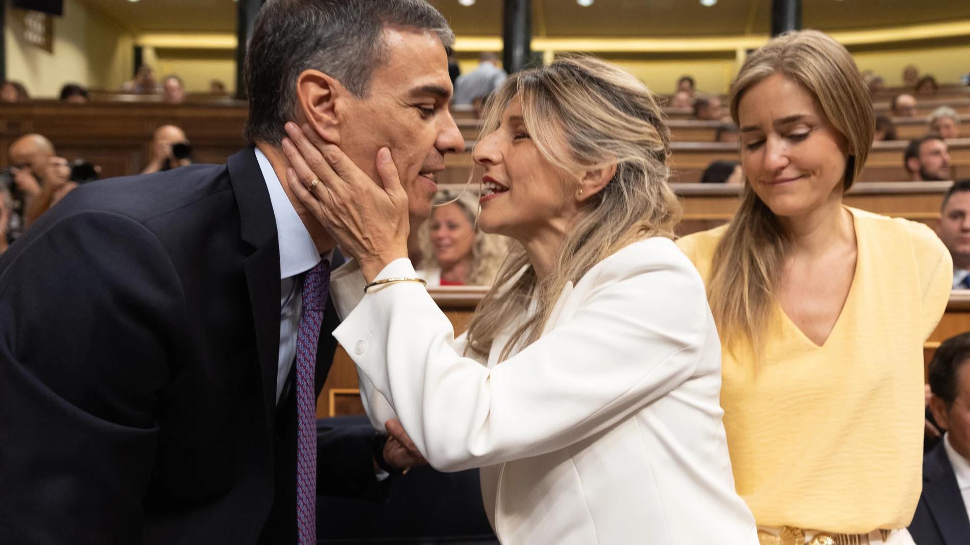 Yolanda Díaz pide al 'capitán' Sánchez que "cambie el rumbo" y le dice que "gobernar no es resistir"