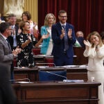 La presidenta Prohens saca adelante sus segundos Presupuestos con apoyo de Vox tras medio año con cuentas prorrogadas