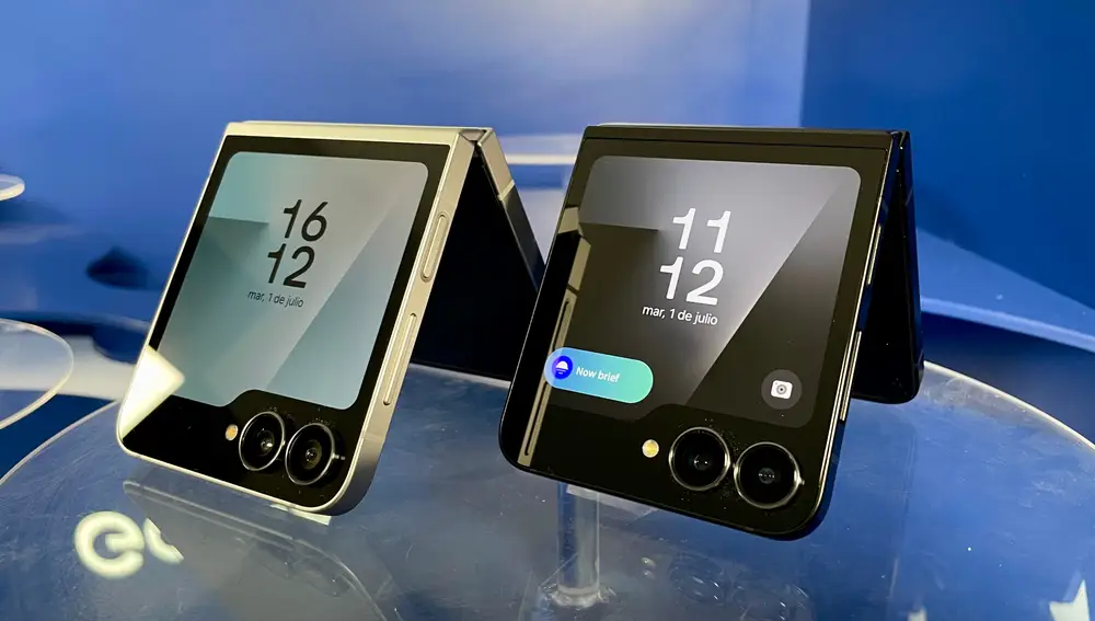 El nuevo Samsung Galaxy Z Flip7 FE en sus dos colores disponibles