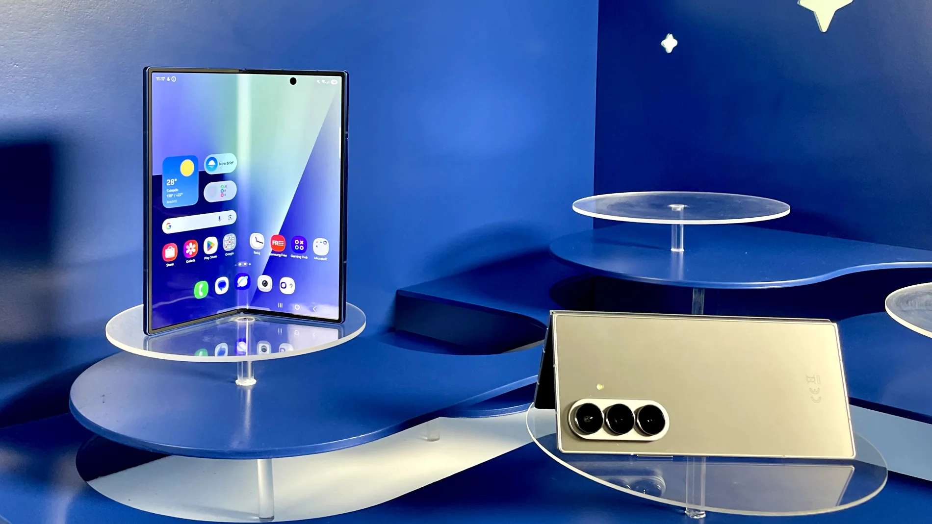 Así es la pantalla y la trasera del nuevo Samsung Galaxy Z Fold7