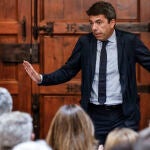 Mazón asiste a la presentación de la nueva carpeta ciudadana del Plan Simplifica de la Generalitat valenciana 