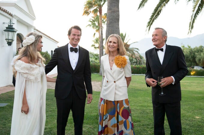 La Infanta Elena, junto a Luis Astolfi en la boda de Luis Astolfi Jr. y Cristina Serrano