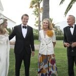 La Infanta Elena derrocha complicidad con Luis Astolfi Jr. y Cristina Serrano