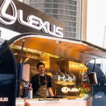  Lexus eleva el “omotenashi” con su food truck junto al chef de Tripea, Roberto Martínez