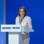 Gamarra critica que Robles vea "machista" a Sánchez por llamarla "pájara" pero siga en su "sillón" del Gobierno