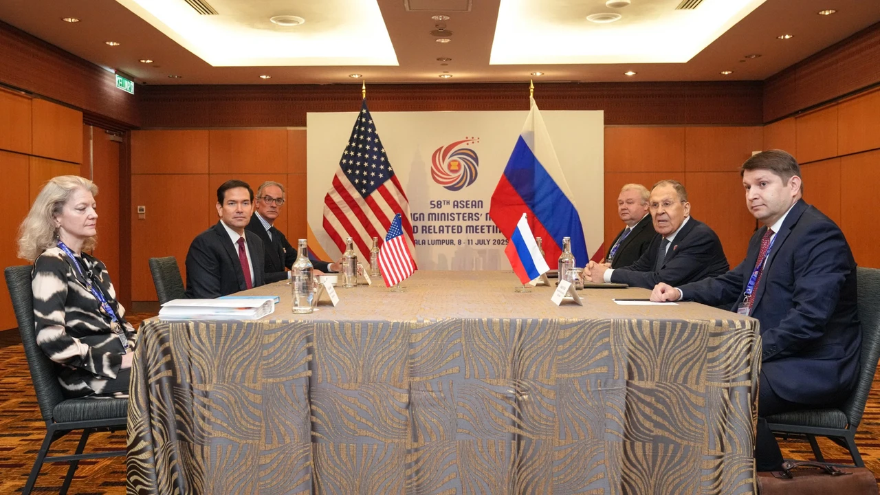 Rubio dice que puede haber "avances" sobre Ucrania tras reunirse con Lavrov