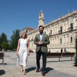 La diputada Silvia Franco y el portavoz del Grupo Municipal del Partido Popular del Ayuntamiento de León, David Fernández