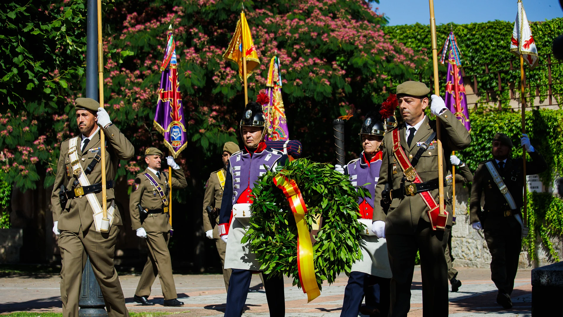 Desfile militar en Ciudad Rodrigo (Salamanca) en homenaje a los caídos en la Guerra de la Independencia
