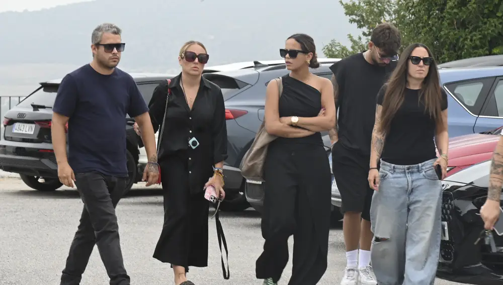 José Fernando, Rocío Flores, Gloria Camila y Álvaro García en la despedida de Michu
