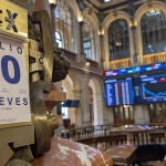 La Bolsa española abre con una leve subida del 0,09 %, pendiente de acuerdos comerciales