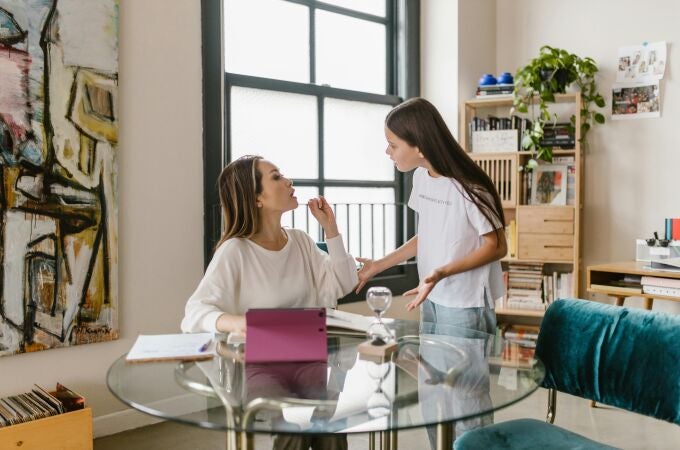 Discusión entre madre e hija 