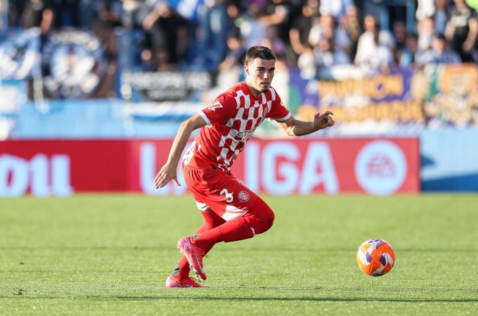 Fútbol.- Miguel Gutiérrez (Girona), operado para eliminar sus molestias en el tobillo derecho