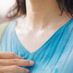 ¿Sudoración excesiva? 5 señales de que tu cuerpo necesita hidratación urgente