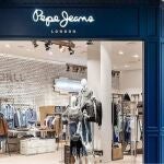 Adiós a las de H&M: esta camiseta Pepe Jeans de 15 euros le da mil vueltas en calidad